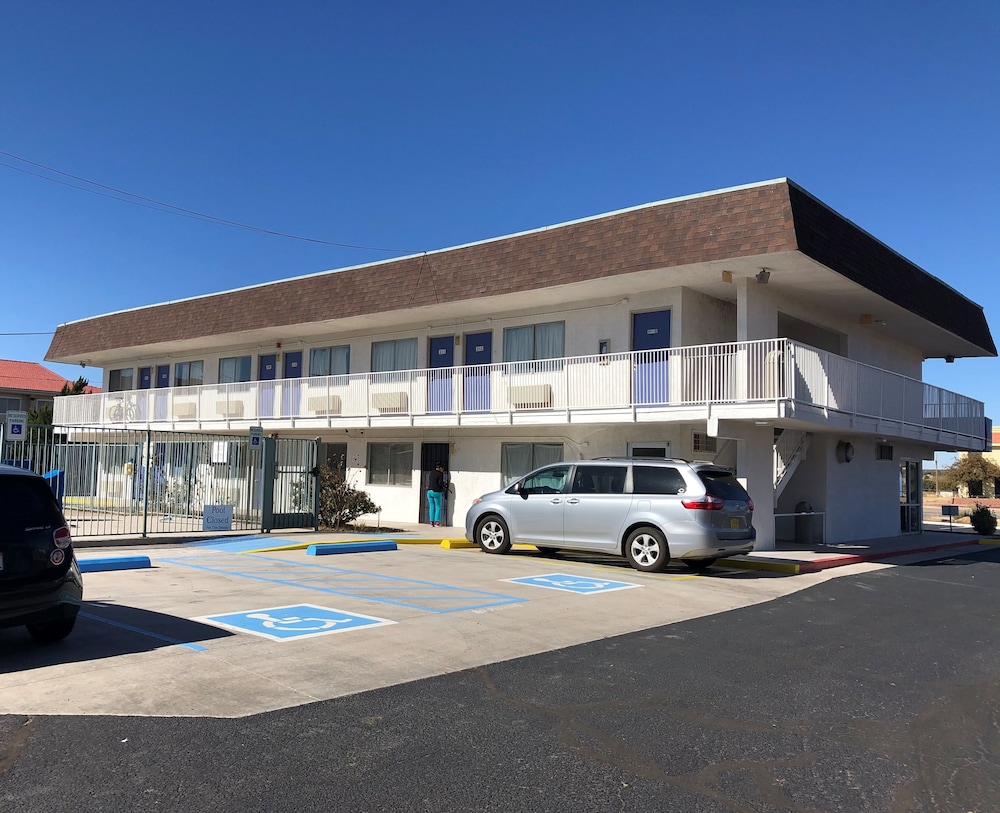 Pet Friendly Motel 6 Santa Rosa Nm in Santa Rosa, New Mexico