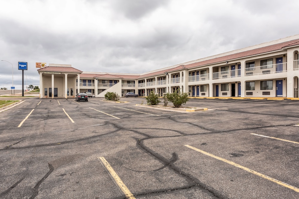 Pet Friendly Rodeway Inn in Santa Rosa, New Mexico