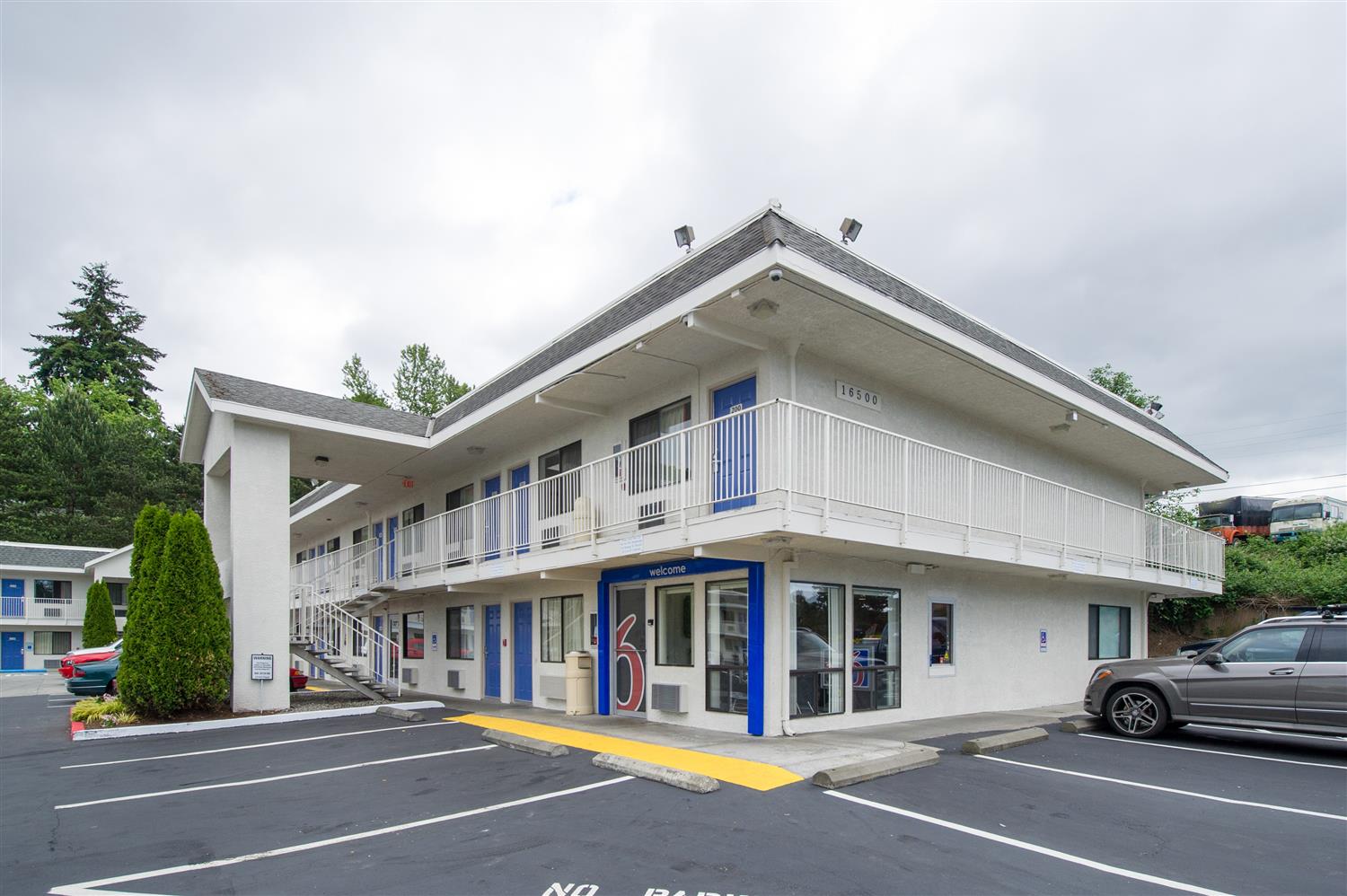 Pet Friendly Motel 6 Seattle Airport in Seattle, Washington