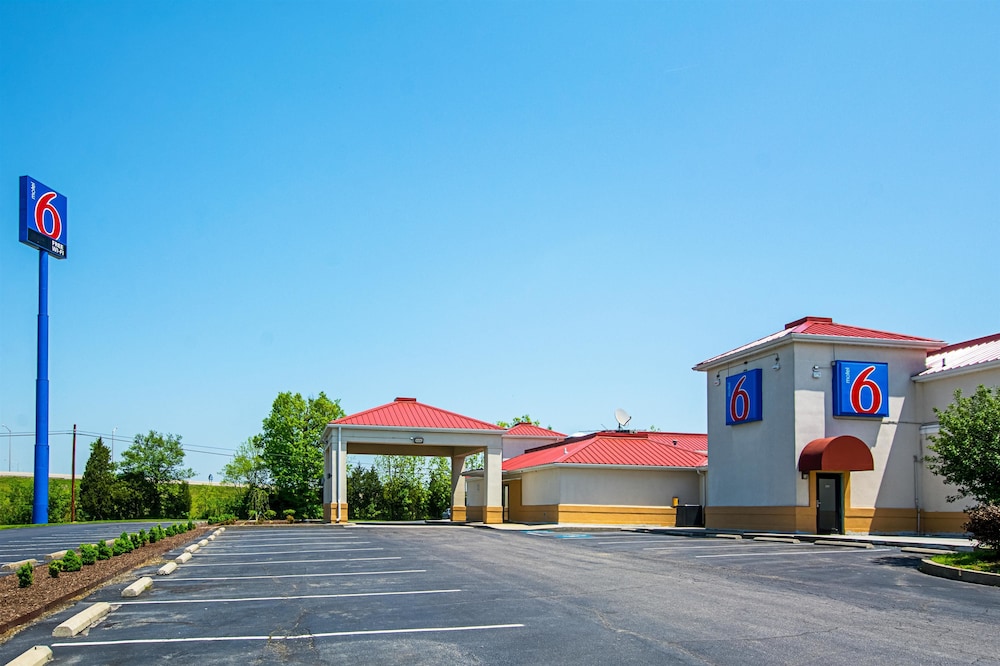 Pet Friendly Motel 6 Shepherdsville Ky in Shepherdsville, Kentucky