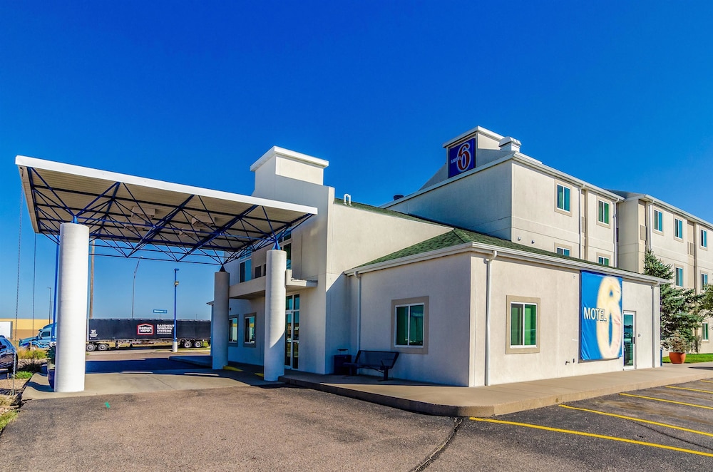 Pet Friendly Motel 6 Sidney in Sidney, Nebraska