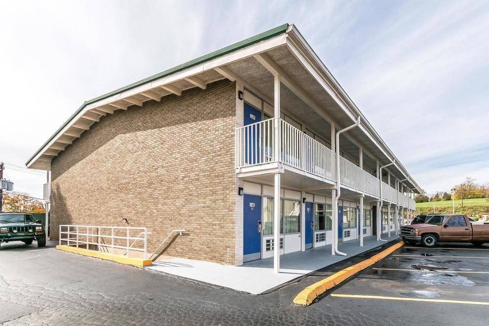 Pet Friendly Motel 6 Somerset Ky in Somerset, Kentucky