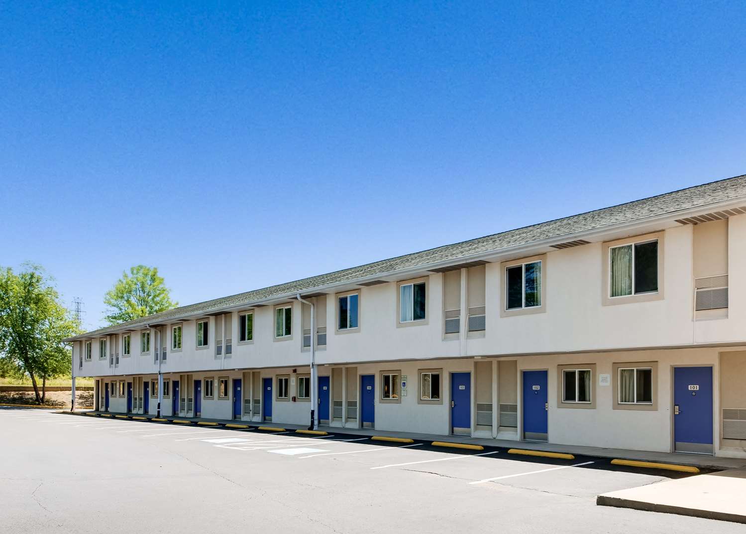 Pet Friendly Motel 6 Statesville in Statesville, North Carolina