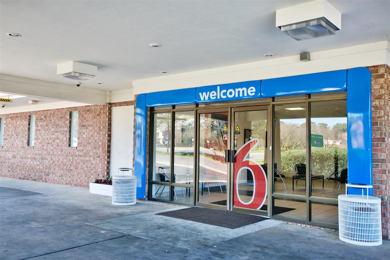 Pet Friendly Motel 6 Tallahassee - Downtown in Tallahassee, Florida