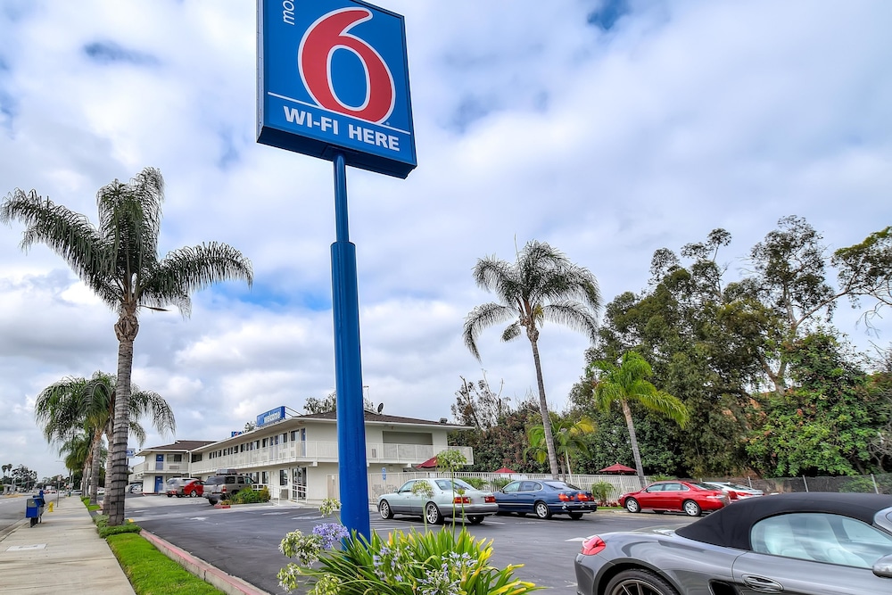 Pet Friendly Motel 6 Los Angeles - Whittier in Whittier, California