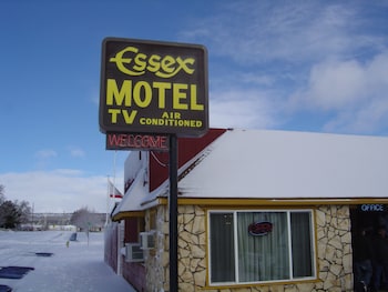 Pet Friendly Essex Motel in Alturas, California