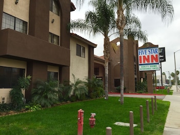 Pet Friendly Five Star Inn West Covina in West Covina, California