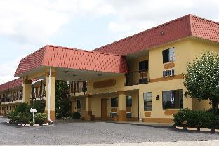Pet Friendly Express Inn and Suites Trion in Trion, Georgia