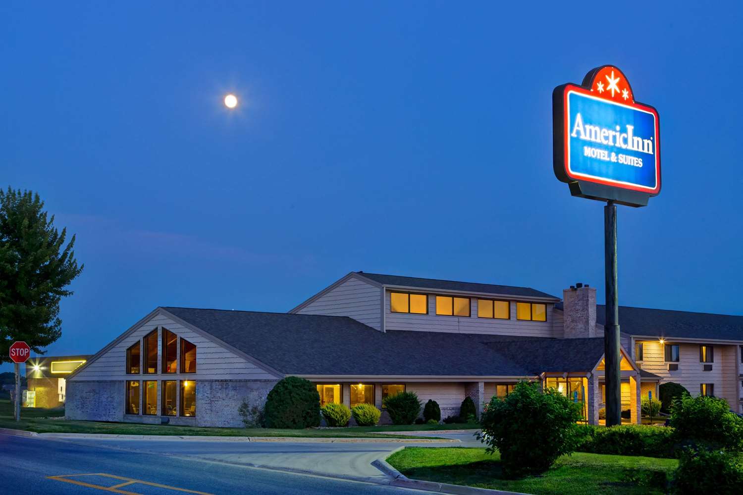 Pet Friendly AmericInn Grundy Center in Grundy Center, Iowa