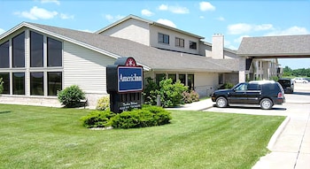 Pet Friendly AmericInn Webster City in Webster City, Iowa