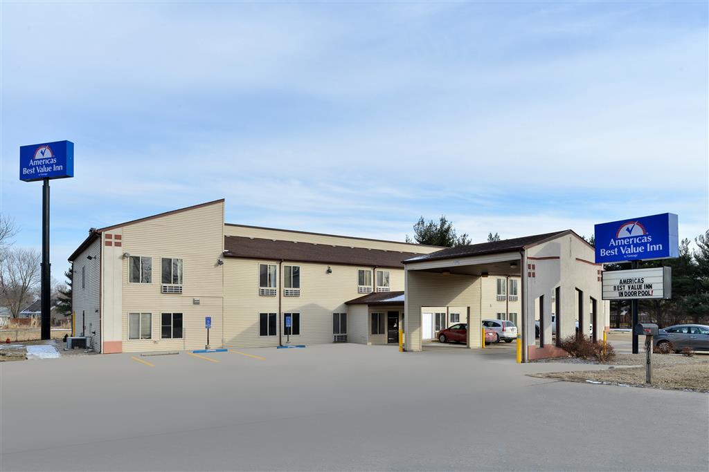 Pet Friendly Americas Best Value Inn in Beardstown, Illinois