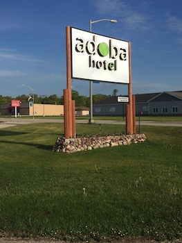 Pet Friendly Adoba Hotel Naubinway in Naubinway, Michigan