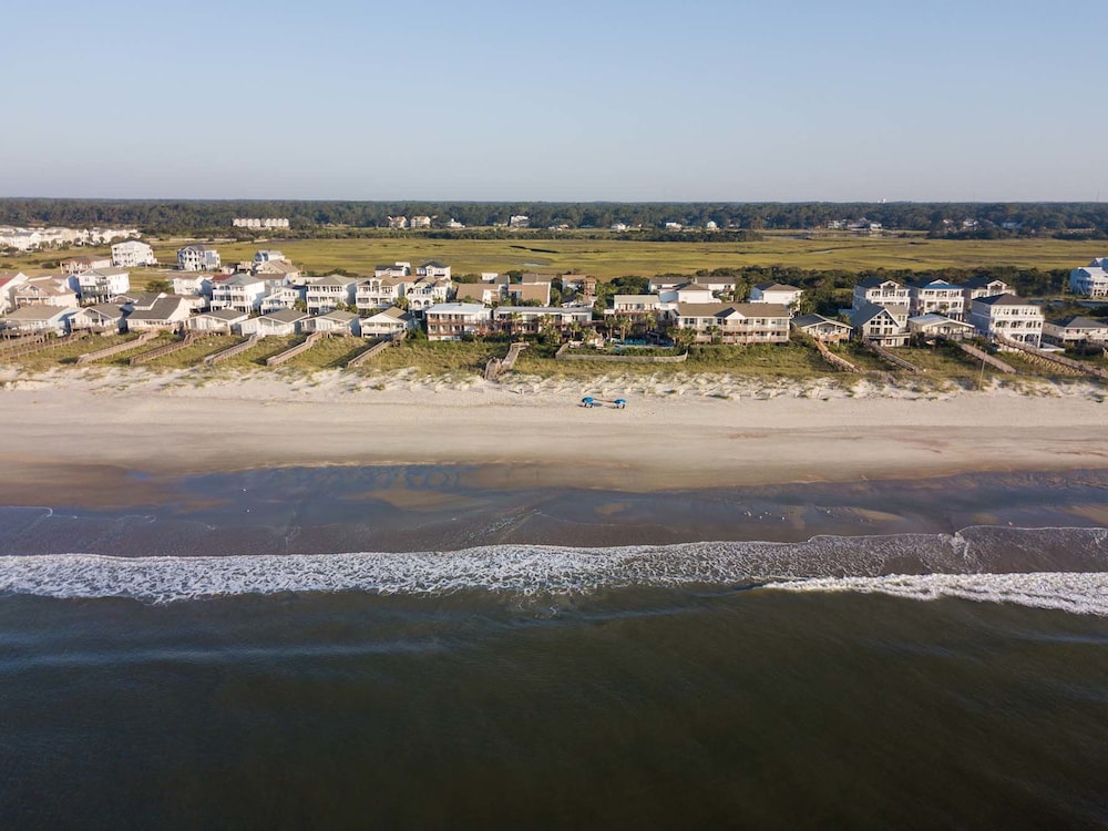 Pet Friendly The Winds Resort Beach Club in Ocean Isle Beach, North Carolina