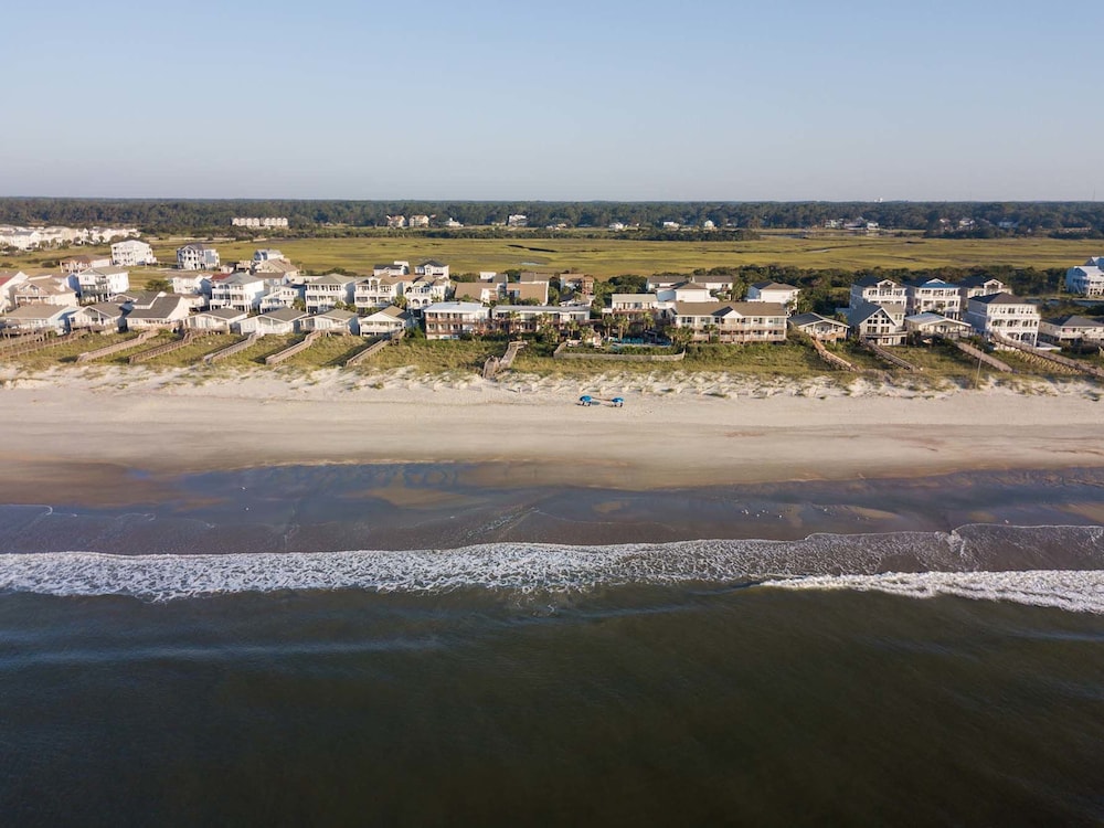 Pet Friendly The Winds Resort Beach Club in Ocean Isle Beach, North Carolina