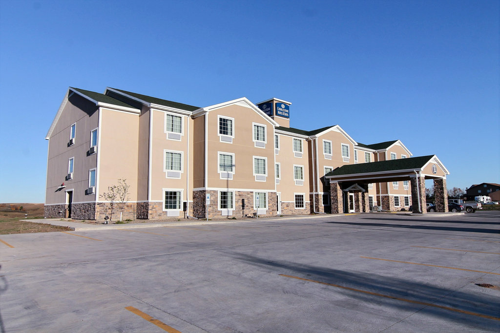 Pet Friendly Cobblestone Hotel & Suites in Beulah, North Dakota