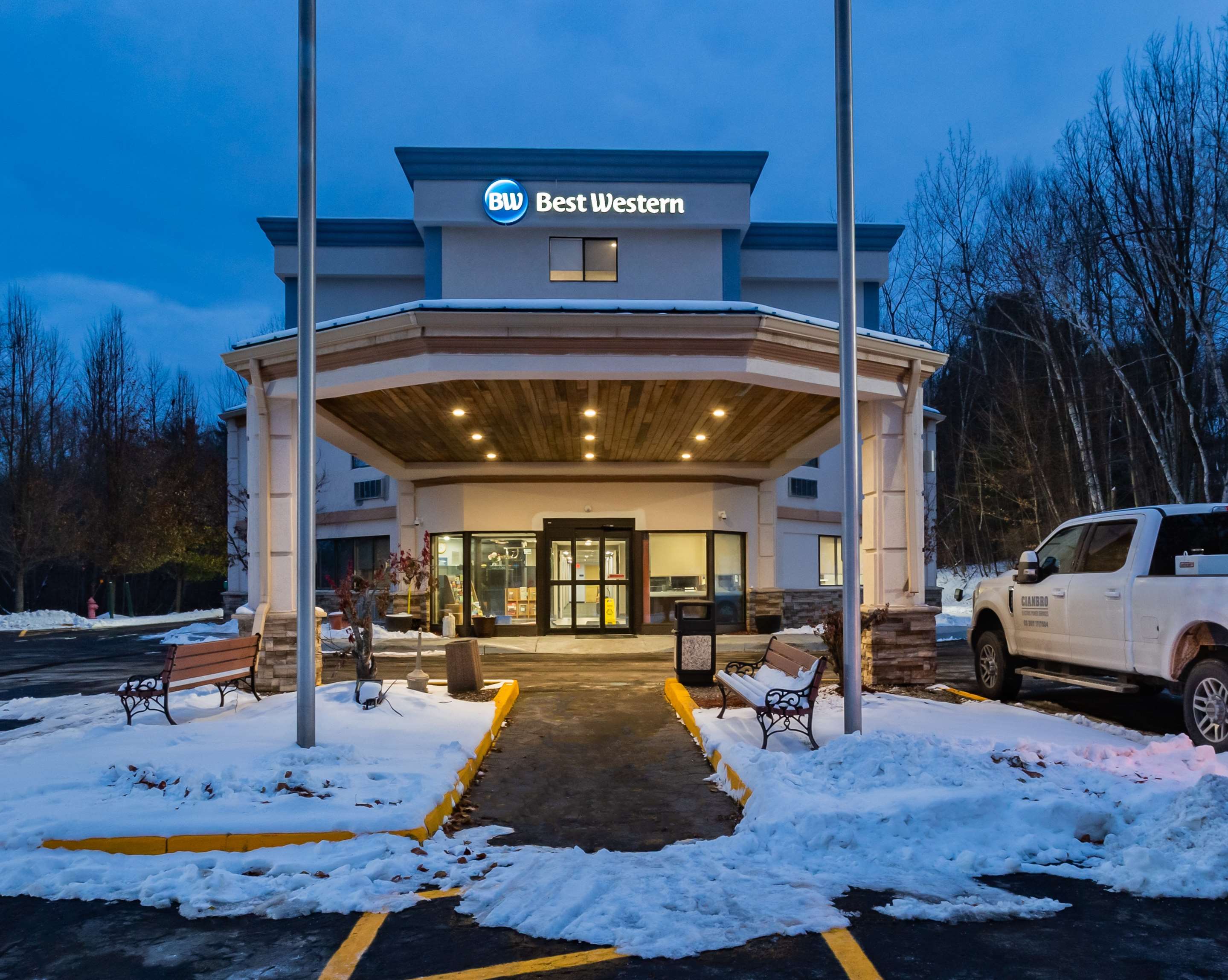 Pet Friendly Baymont West Lebanon in West Lebanon, New Hampshire