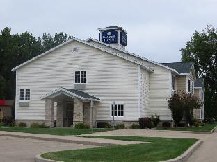 Pet Friendly Cobblestone Inn & Suites -- Brillion, WI in Brillion, Wisconsin