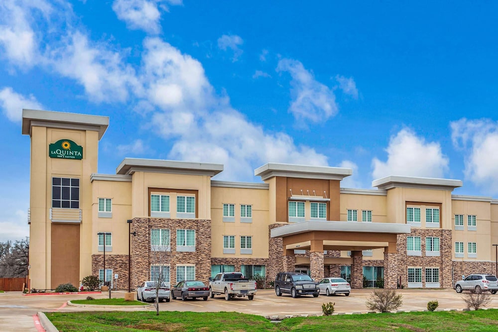 Pet Friendly La Quinta Inn & Suites Luling in Luling, Texas