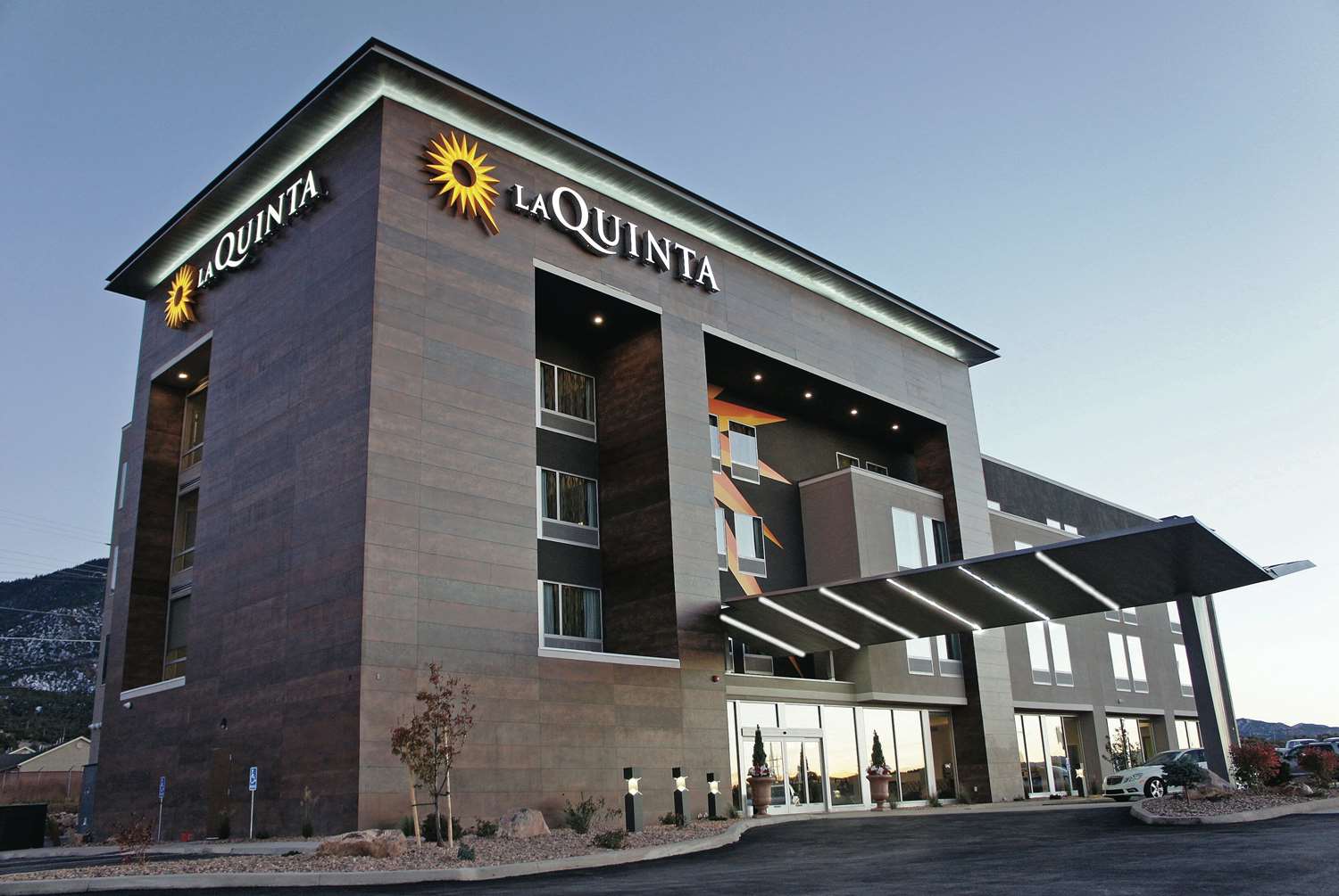 Pet Friendly La Quinta Inn & Suites Cedar City in Cedar City, Utah