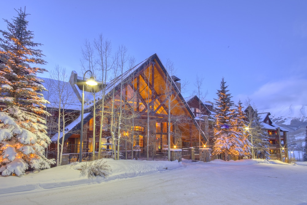 Pet Friendly Bear Creek Lodge by Telluride Alpine Lodging in Telluride, Colorado