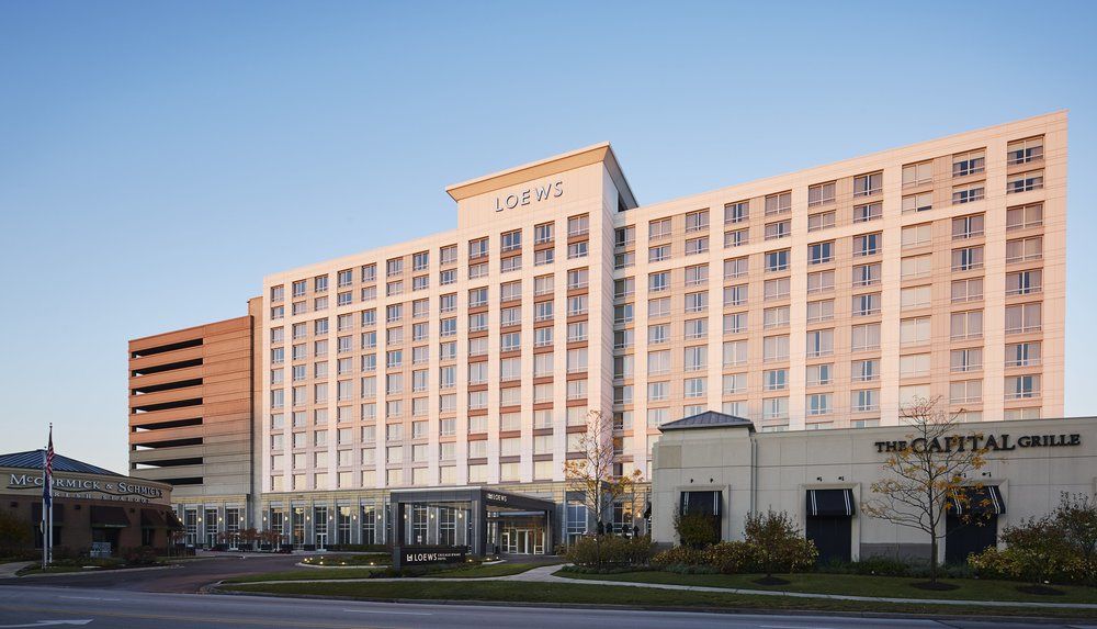Pet Friendly Loews Chicago O'Hare Hotel in Rosemont, Illinois