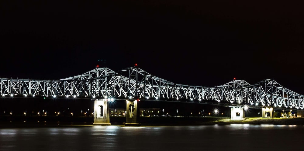 Pet Friendly Hampton Inn & Suites Natchez in Natchez, Mississippi