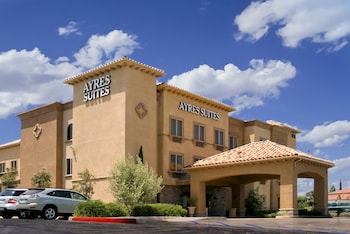 Pet Friendly Ayres Lodge  Suites Corona West in Corona, California