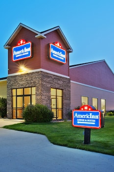 Pet Friendly AmericInn Lodge & Suites Aberdeen - Event Center in Aberdeen, South Dakota