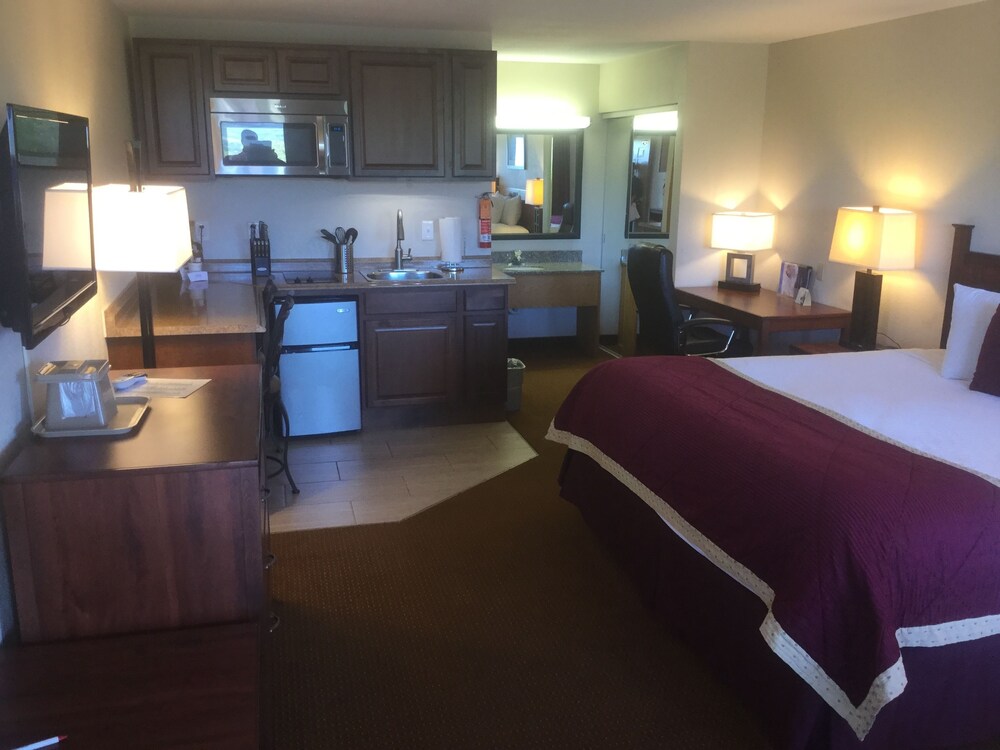 Pet Friendly Baymont Inn and Suites Cortez in Cortez, Colorado
