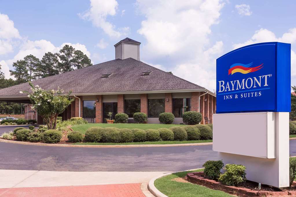 Pet Friendly Baymont Inn La Grange in Gray, Georgia