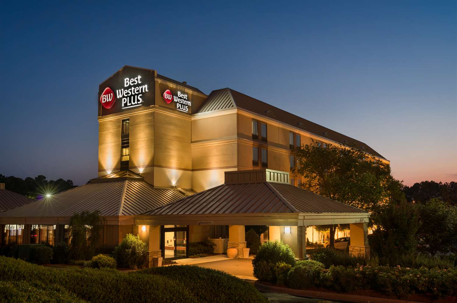 Pet Friendly Best Western Plus Goldsboro in Goldsboro, North Carolina