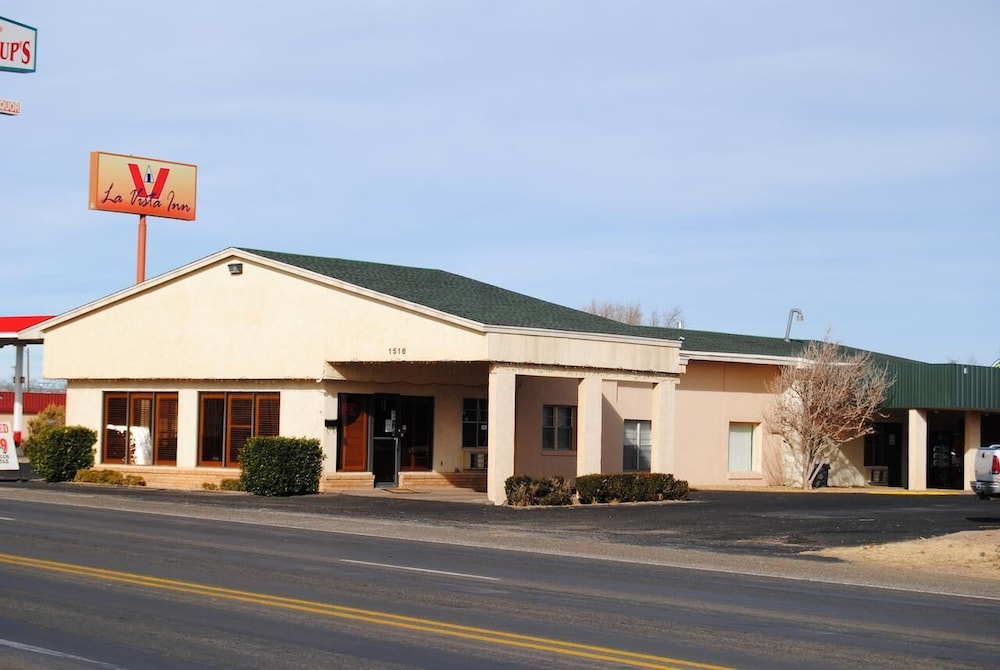 Pet Friendly La Vista Inn in Clovis, New Mexico