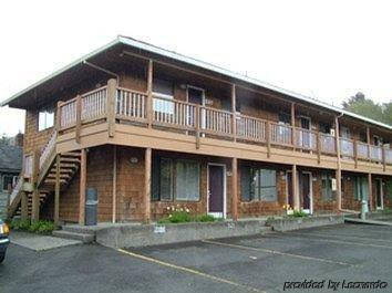 Pet Friendly Sunset Inn in Cannon Beach, Oregon