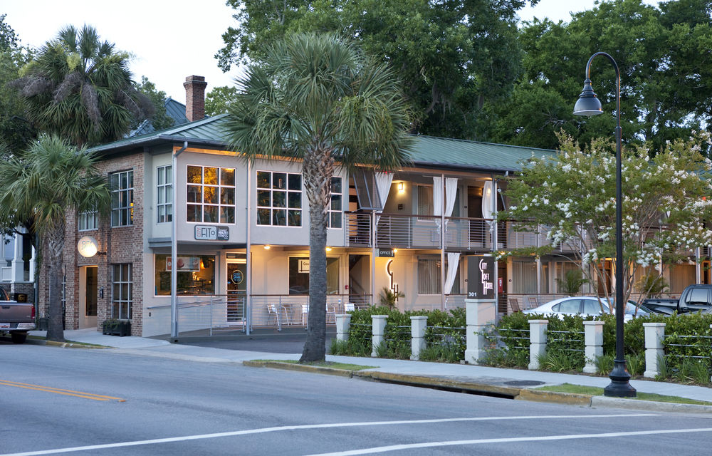 Pet Friendly City Loft Hotel in Beaufort, South Carolina