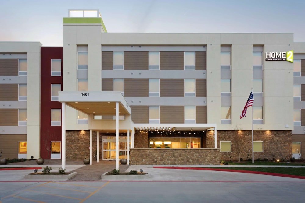 Pet Friendly Home2 Suites by Hilton Midland in Midland, Texas