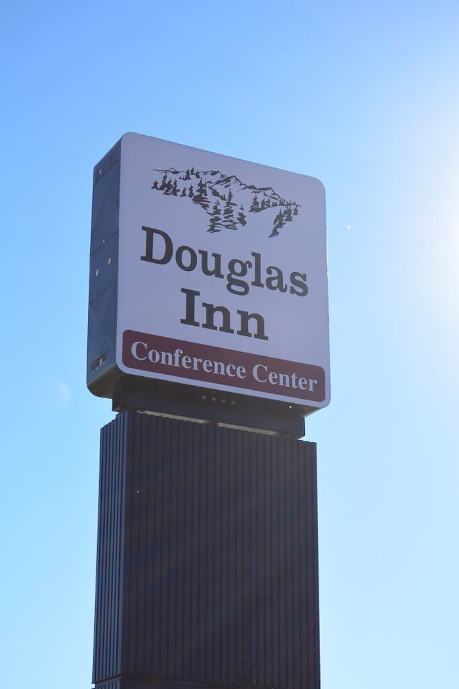 Pet Friendly Douglas Inn & Conference Center in Douglas, Wyoming