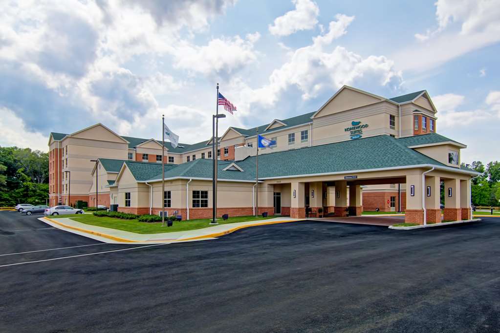 Pet Friendly Homewood Suites by Hilton Woodbridge in Woodbridge, Virginia