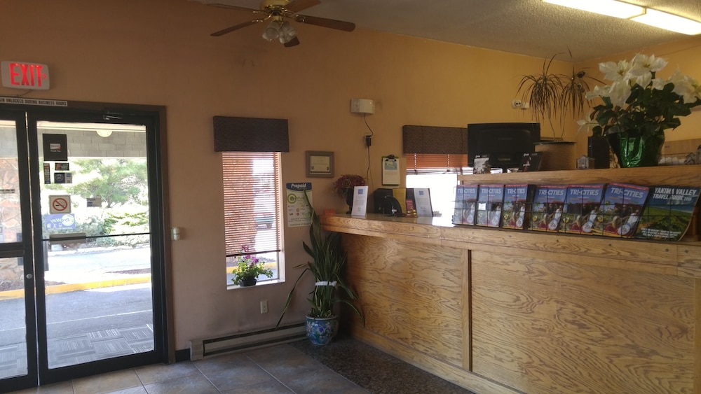 Pet Friendly Loyalty Inn Pasco in Pasco, Washington