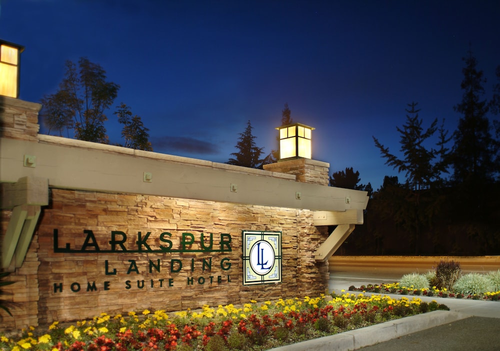 Pet Friendly Larkspur Landing Milpitas - An All-Suite Hotel in Milpitas, California