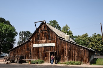 Pet Friendly Parry Lodge in Kanab, Utah