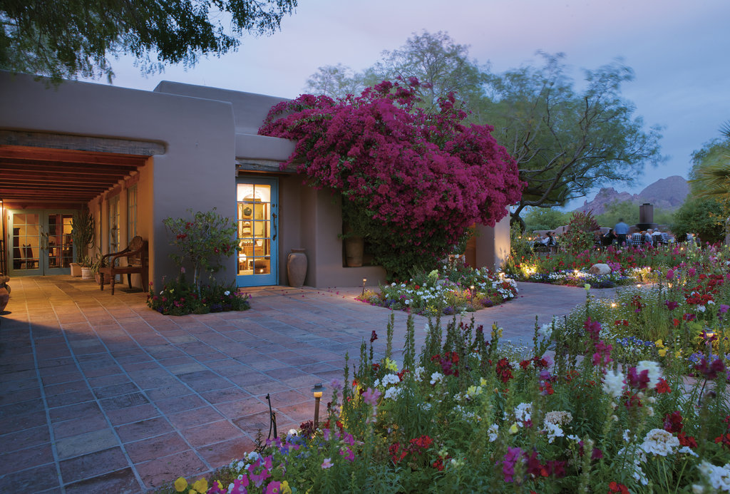 Pet Friendly Hermosa Inn in Paradise Valley, Arizona