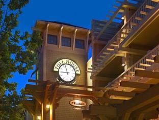 Pet Friendly Toll House Hotel in Los Gatos, California