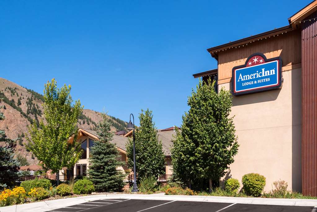 Pet Friendly AmericInn Lodge & Suites Hailey - Sun Valley in Hailey, Idaho