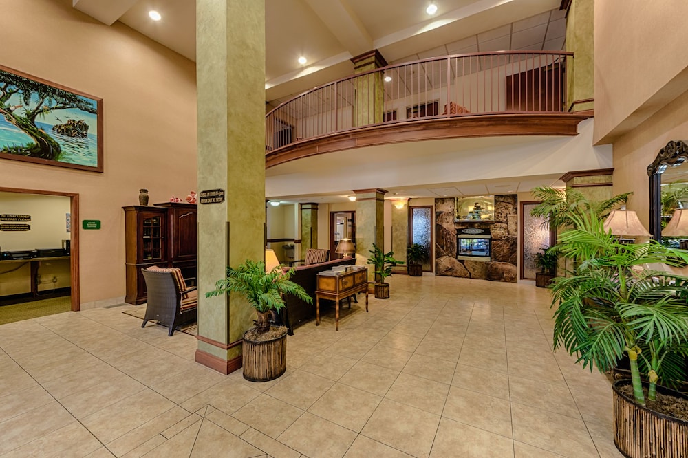 Pet Friendly Triple Play Resort Hotel & Suites in Hayden, Idaho