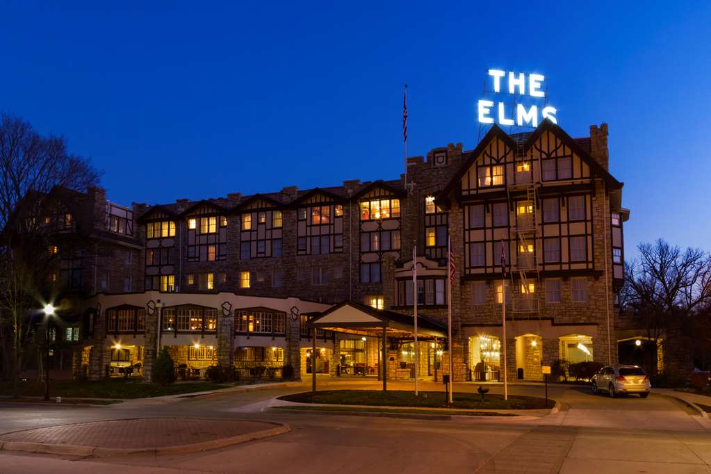 Pet Friendly The Elms Hotel & Spa in Excelsior Springs, Missouri