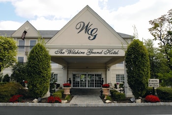 Pet Friendly The Wilshire Grand Hotel in West Orange, New Jersey