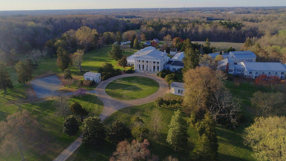 Pet Friendly The Berry Hill Resort & Conference Center in South Boston, Virginia