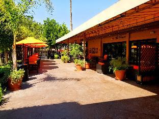 Pet Friendly Palm Garden Hotel in Thousand Oaks, California