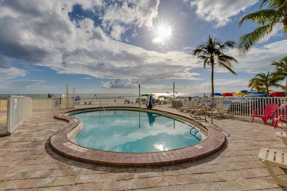 Pet Friendly Pierview Hotel & Suites in Fort Myers Beach, Florida