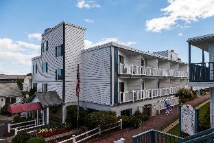 Pet Friendly Blue Water Resort on the Ocean in South Yarmouth, Massachusetts